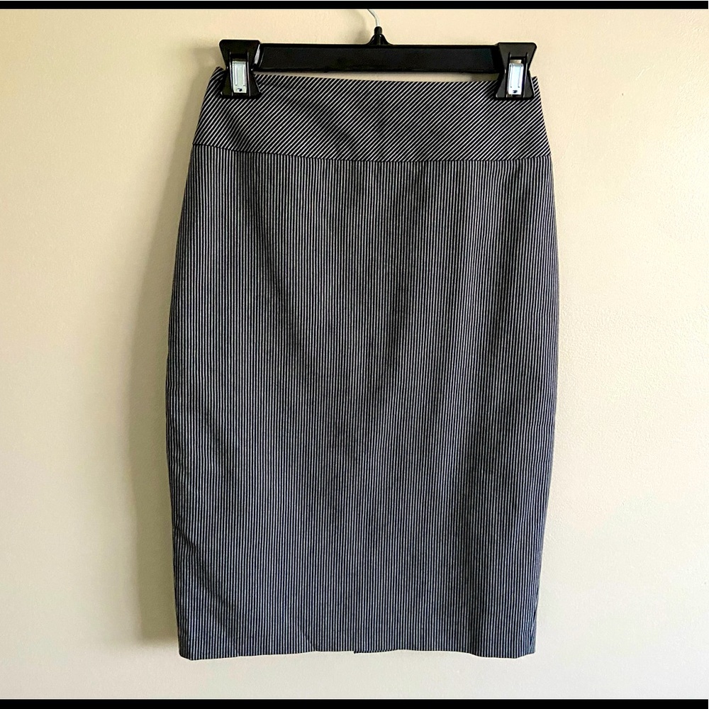 Smart Set Lined and Striped Pencil Skirt size 1